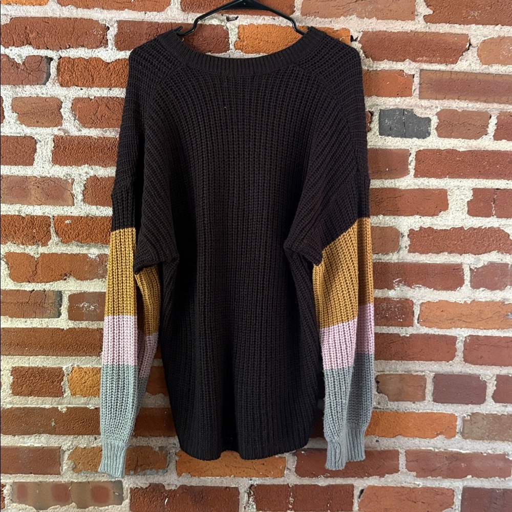 Colorblock Knit Sweater - Picture 5 of 5